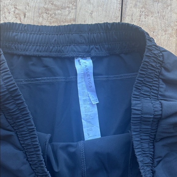 Size large black fabletics active shorts - Picture 3 of 6